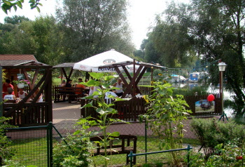 Terrasse Gasthof Stadt-Berlin